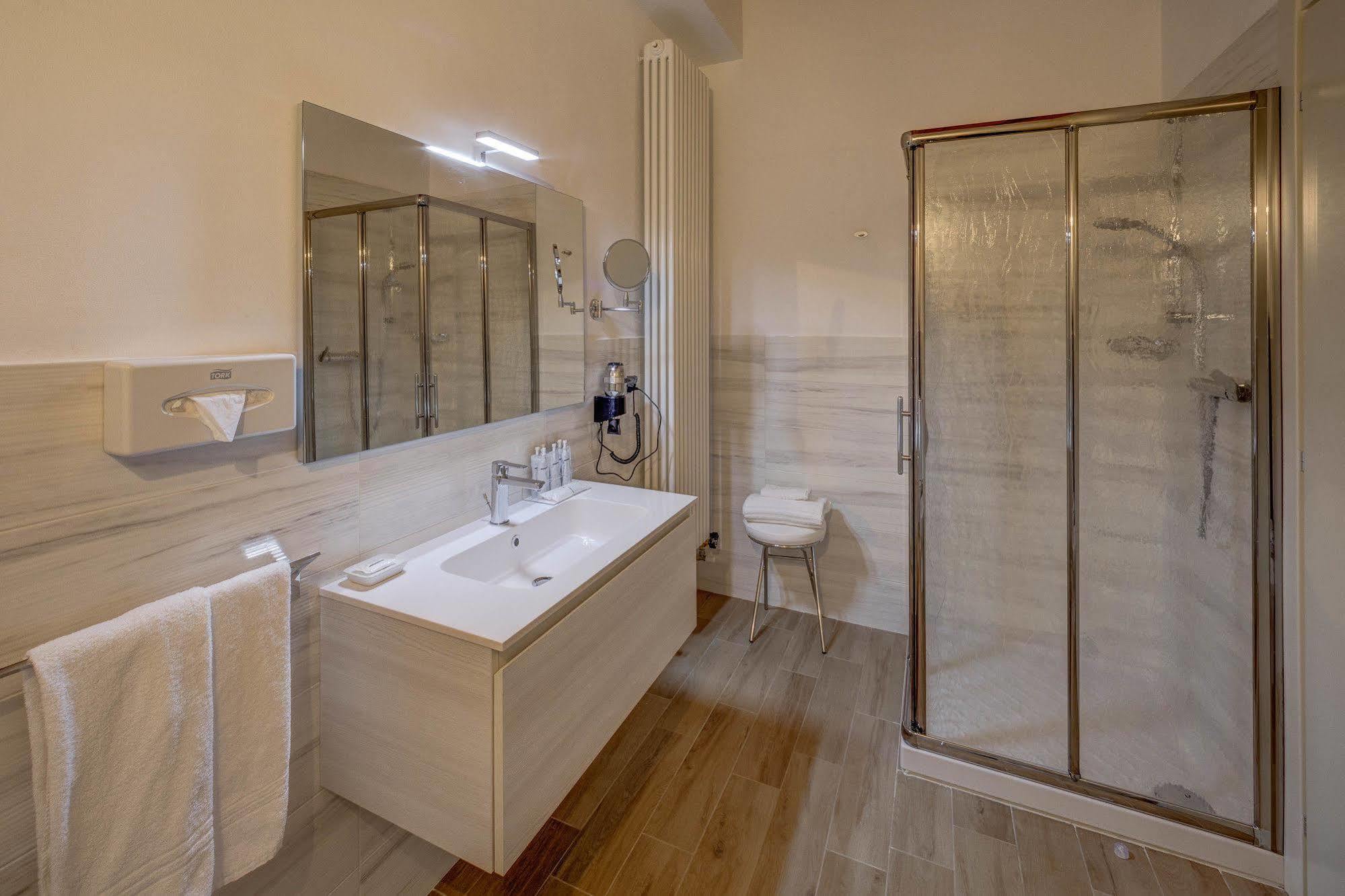 Hotel Cortaccia Sanvitale Sala Baganza Bagian luar foto