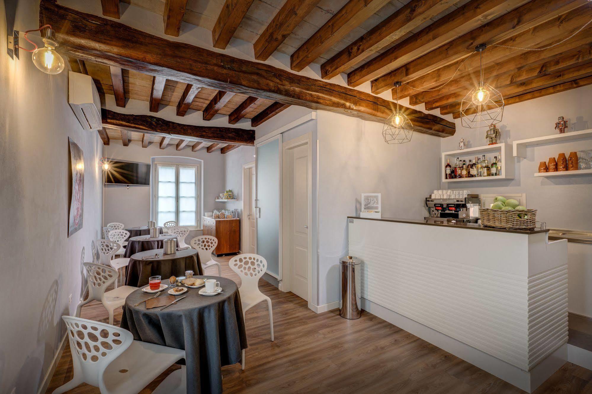 Hotel Cortaccia Sanvitale Sala Baganza Bagian luar foto